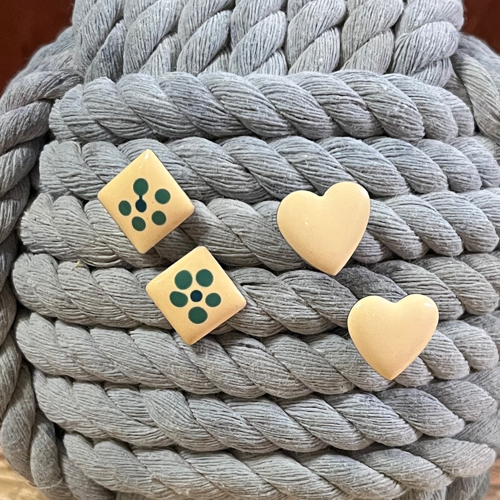Set 80’s enamel Geometric and Heart Stud Earrings